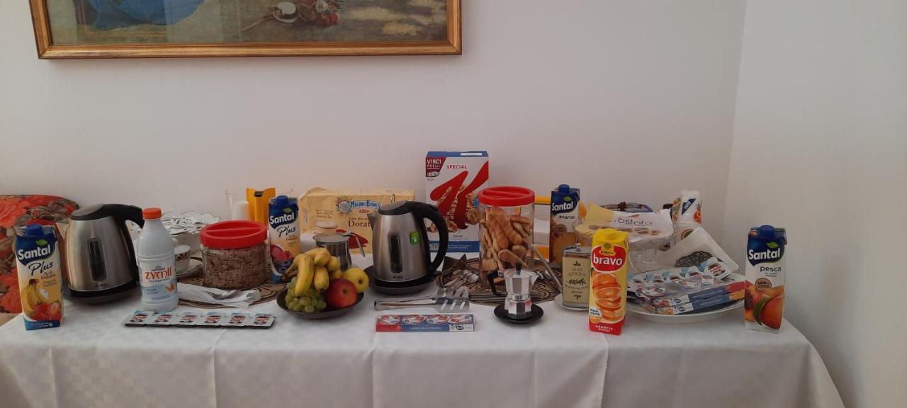 Castello Del Nonno Hotel Мадзара дел Вало Екстериор снимка