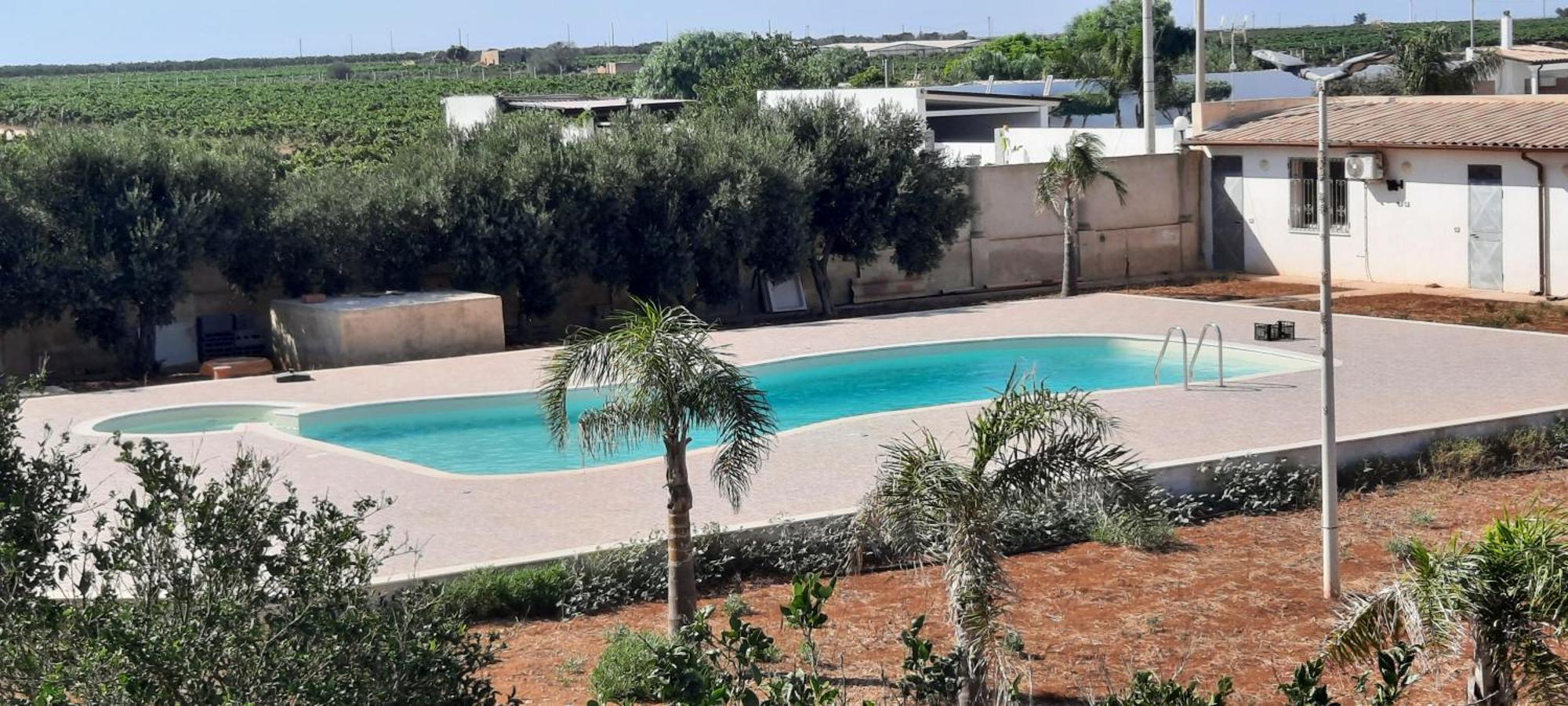Castello Del Nonno Hotel Мадзара дел Вало Екстериор снимка