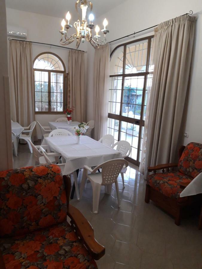 Castello Del Nonno Hotel Мадзара дел Вало Екстериор снимка
